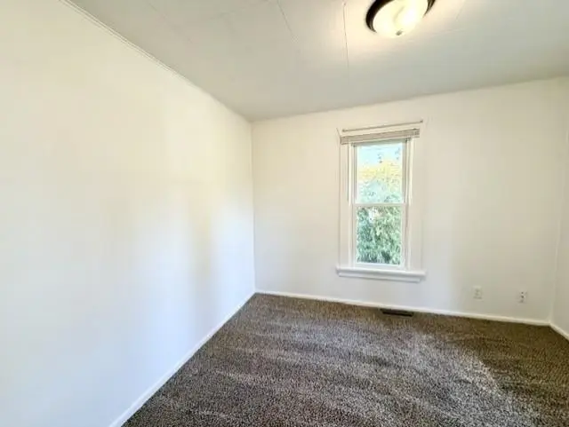 422 Rockingham, Alma, MI 48801 - #1