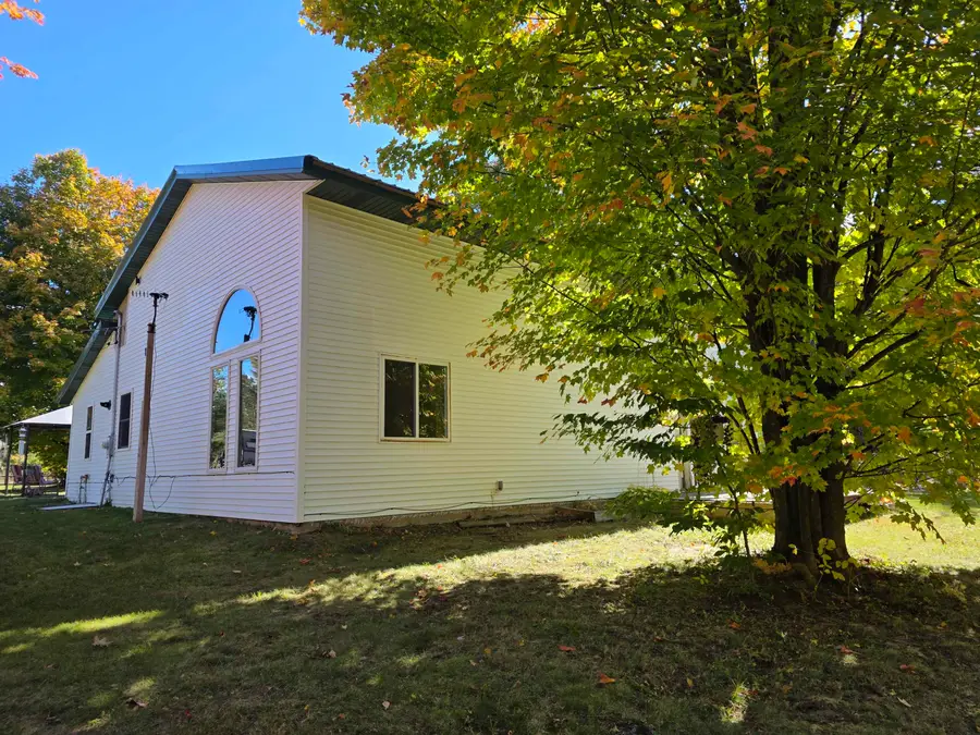 11443 Tope LN, Mancelona, MI 49659 - #3