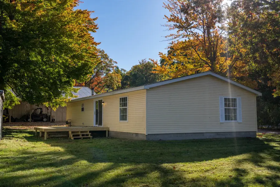 6916 Danes DR, Houghton Lake, MI 48629 - #3