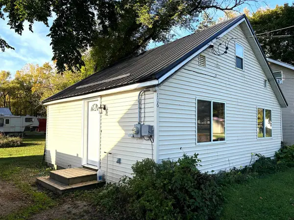 106 Webster, Ithaca, MI 48847