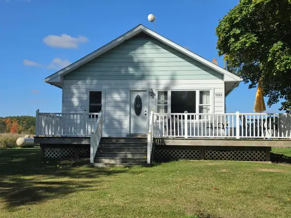 9201 E Jerseyville ST, Shepherd, MI 48883