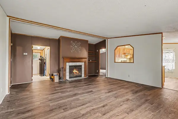 5176 N State, Alma, MI 48801
