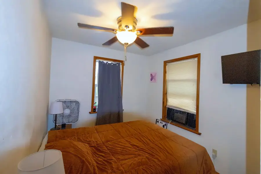 1405 Belnap ST, Mount Pleasant, MI 48858 - #3