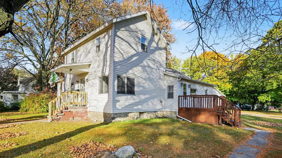 202 Union ST, Ithaca, MI 48847 - #2