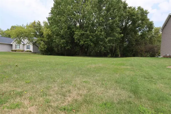 311 Red Maple LN, Shepherd, MI 48883