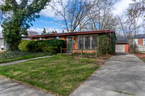 8537 Mercedes, DearbornHeights, MI 48127