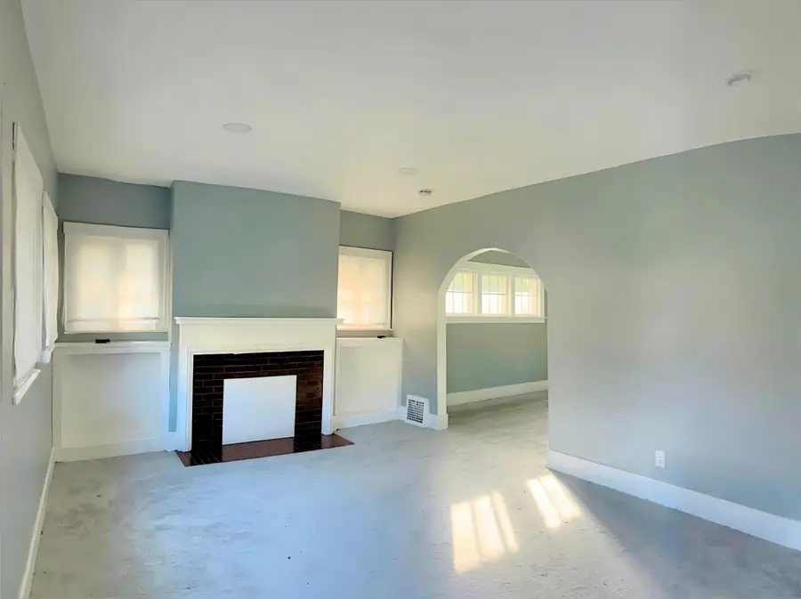 3254 W W philadelphia Street, Detroit, MI 48206 - #2