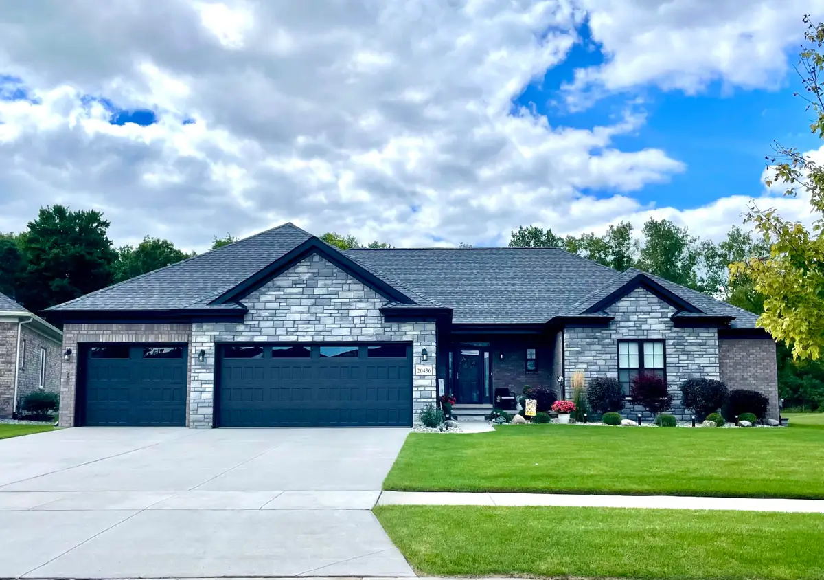 20077 Dovetail Drive, Brownstown, MI Yes - #1