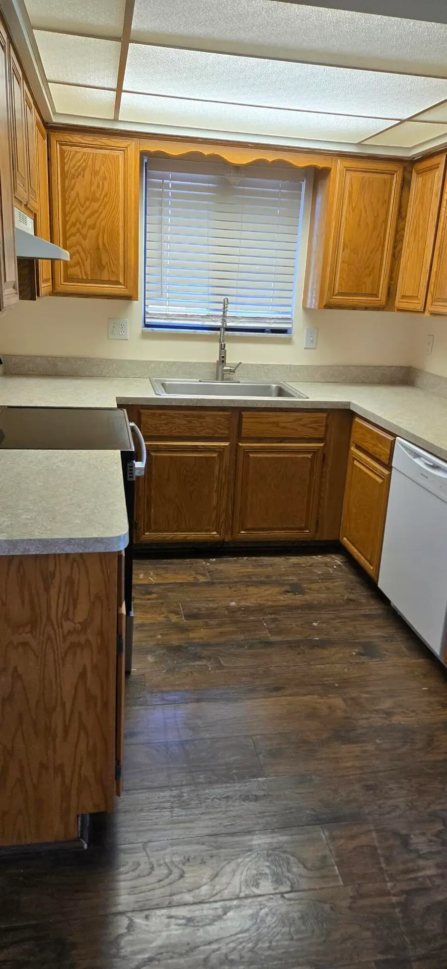 8688 Villa Lane Lane, Warren, MI 48093 - #3