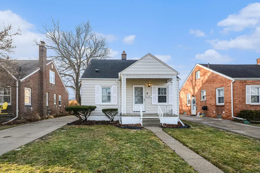 21824 Colony Street, Saint Clair Shores, MI 48080 - #2