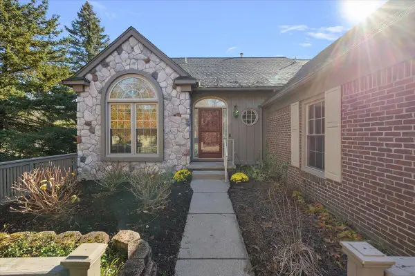 1941 Boulder Drive, AnnArbor, MI 48104