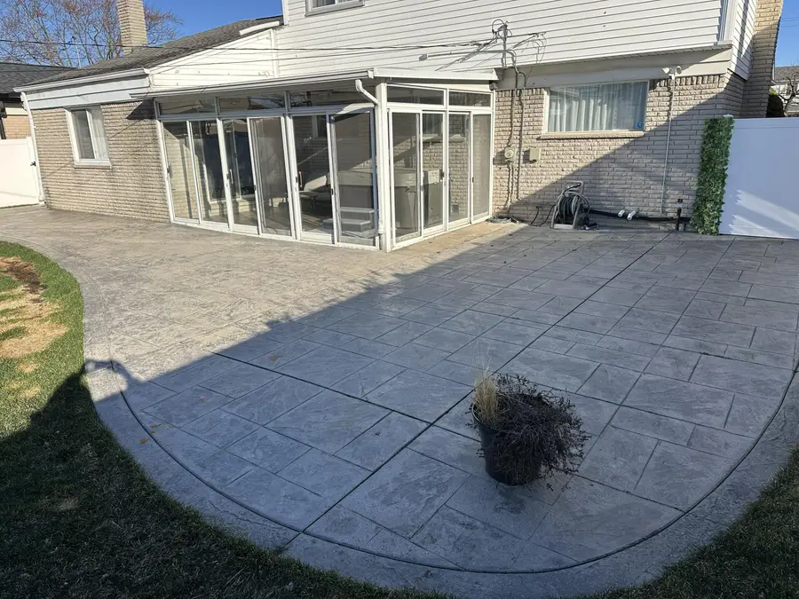 26429 Wilson Drive, Dearborn Heights, MI 48127 - #3