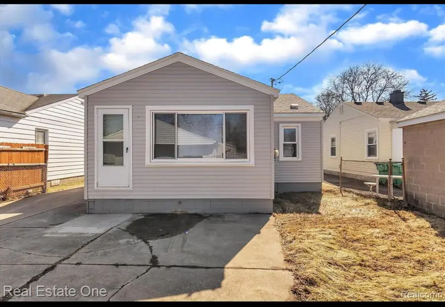 28832 Block Street, Garden City, MI 48135 - #2
