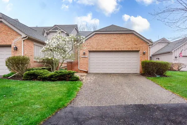 37834 Siena Drive, Farmington, MI 48331