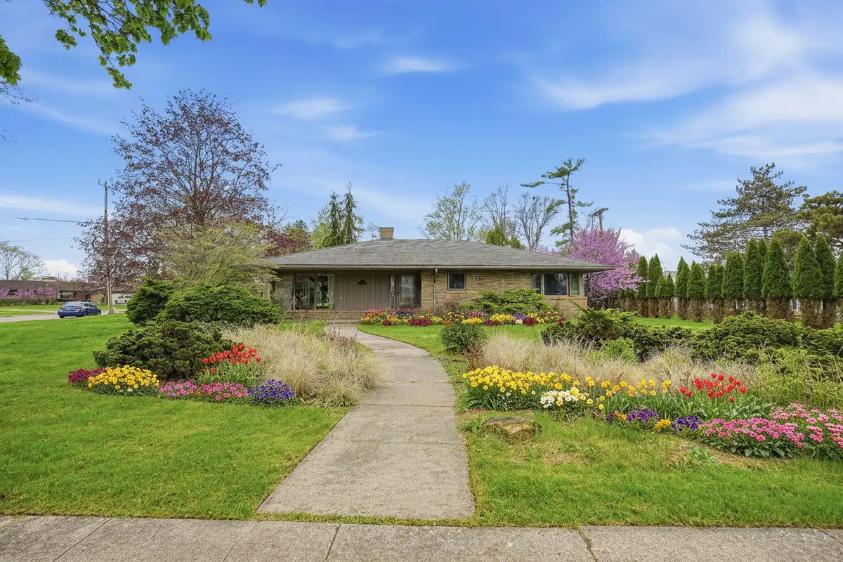 509 Mills Road, Saline, MI 48176 - #1