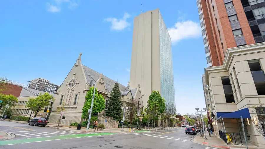 555 E William Street Unit: 18A, Ann Arbor, MI 48104 - #2