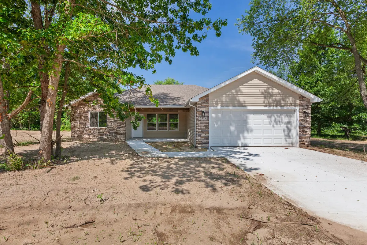 2771 Gady Pines Drive, Raisin, MI Yes - #1