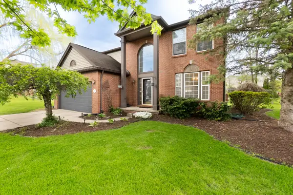 399 Quail Ridge Court, Waterford, MI 48327