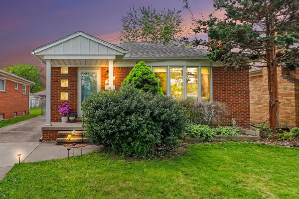 4114 Mckinley Street, DearbornHeights, MI 48125