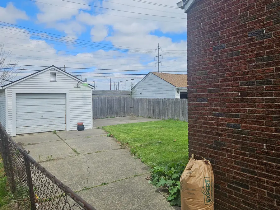 15237 Carlisle Street, Detroit, MI 48205 - #2