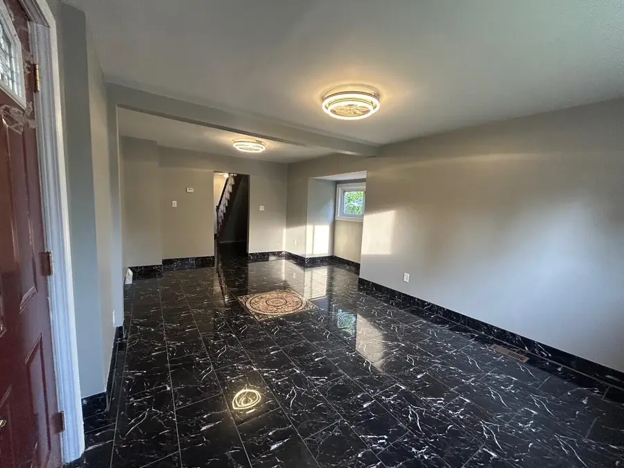 5849 Jackson Street, Taylor, MI 48180 - #2
