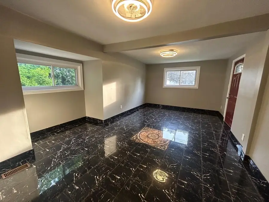 5849 Jackson Street, Taylor, MI 48180 - #3