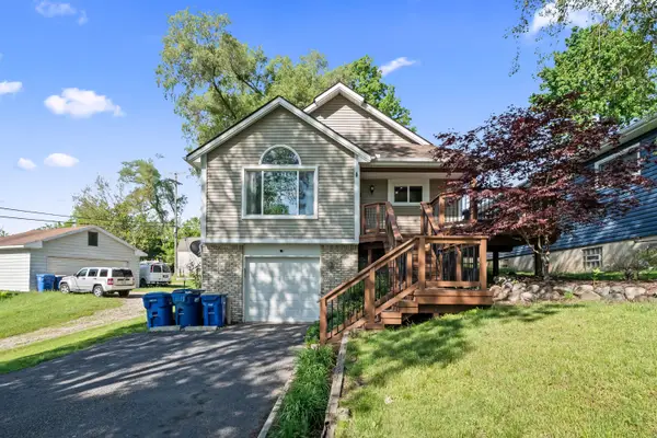 1008 Beachland Boulevard, Waterford, MI 48328