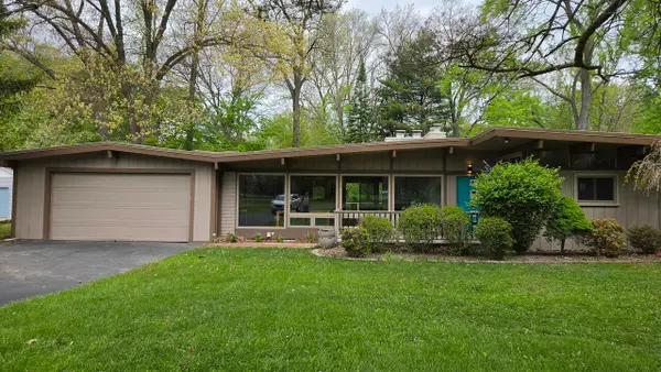 32619 Greenland Court, Livonia, MI 48154