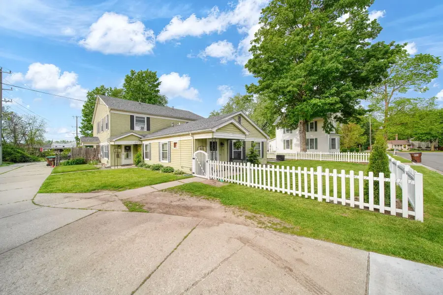 317 Clark Street Unit: A, Clinton, MI 49236 - #3