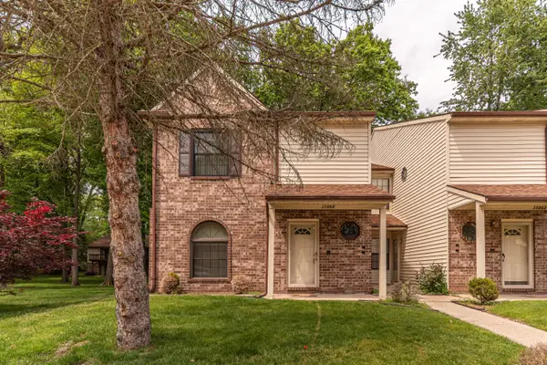 35868 Castlewood Court, Westland, MI 48185