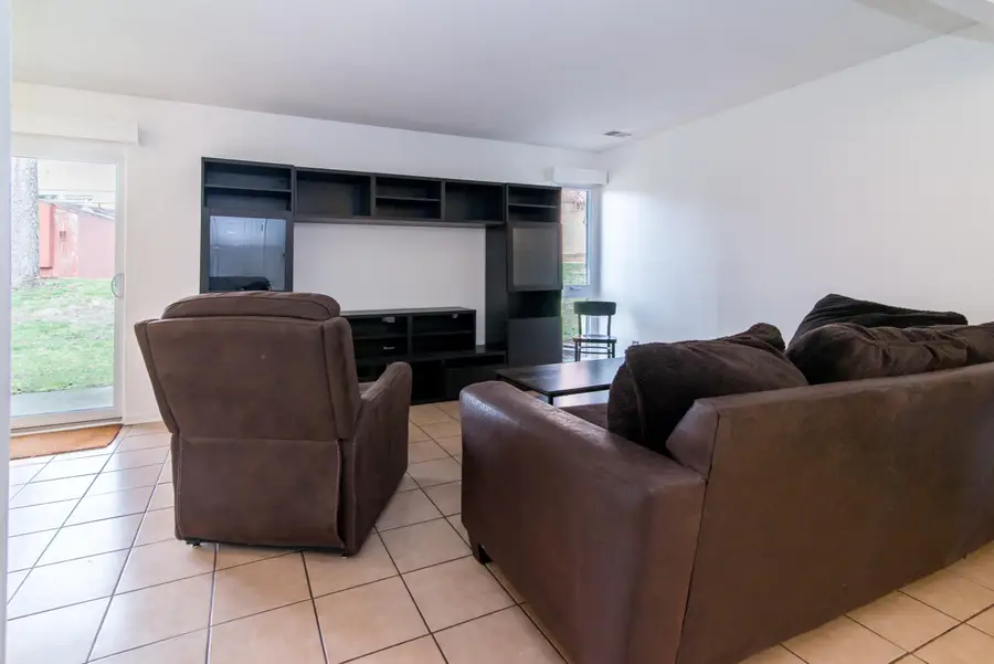 1809 Independence Boulevard Unit: 15B, Ann Arbor, MI 48104 - #3