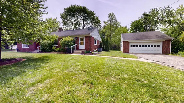 1810 E Stadium Boulevard, AnnArbor, MI 48104