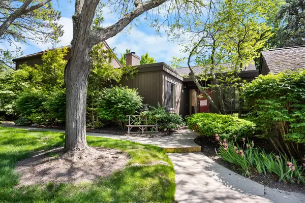 15 Haverhill Court, AnnArbor, MI 48105