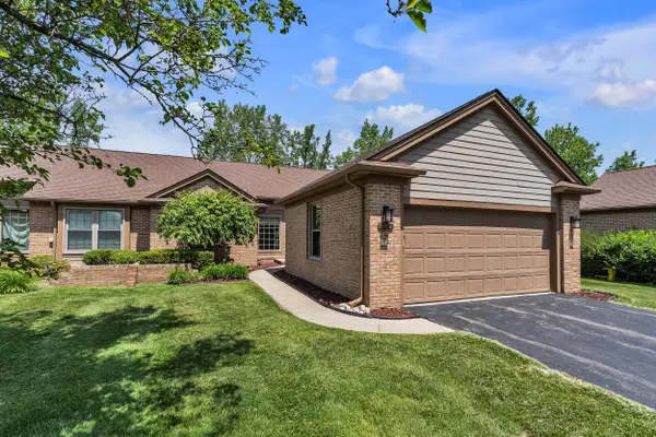4853 Lone Oak Court Unit: 11, AnnArbor, MI 48108