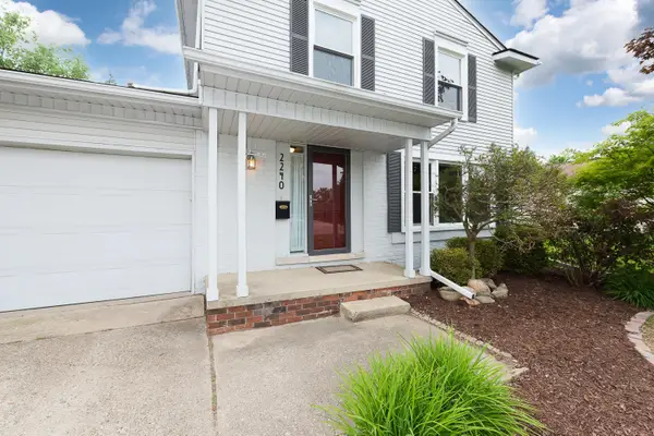 2240 Steeplechase Drive, AnnArbor, MI 48103