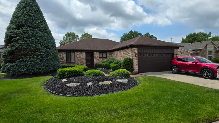 34565 Ann Arbor Trail, Livonia, MI 48150 - #2
