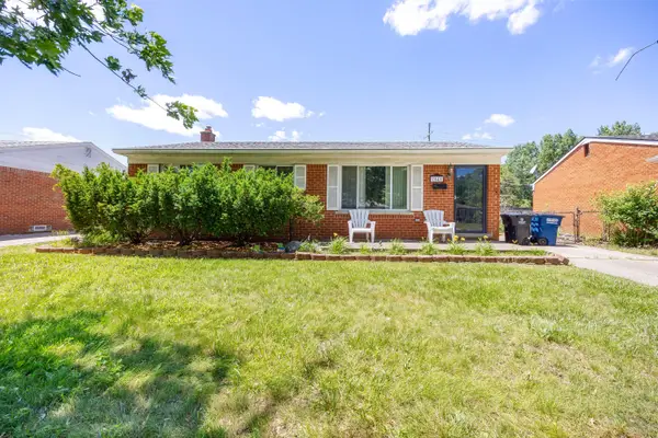 7543 N Wildwood Street, Westland, MI 48185