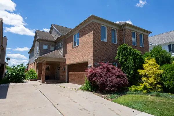 229 Keelson Drive Unit: 11, Detroit, MI 48215