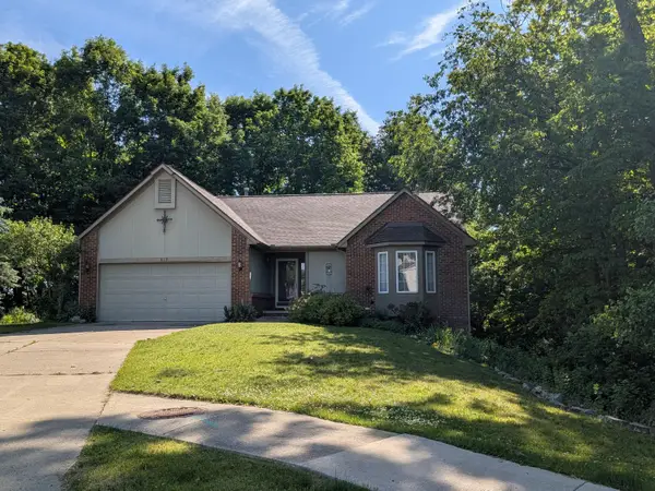 619 Hill Crest Court, Milford, MI 48381
