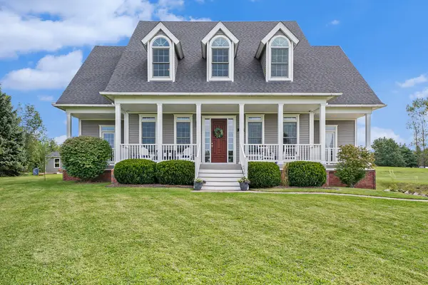 7812 Fountain Hills Lane, Davisburg, MI 48350