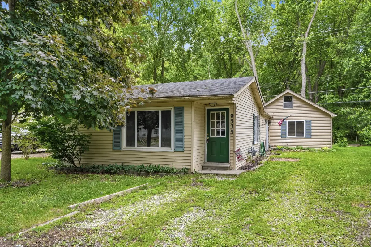 9535 Listeria Street, Commerce Township, MI 48382 - #1