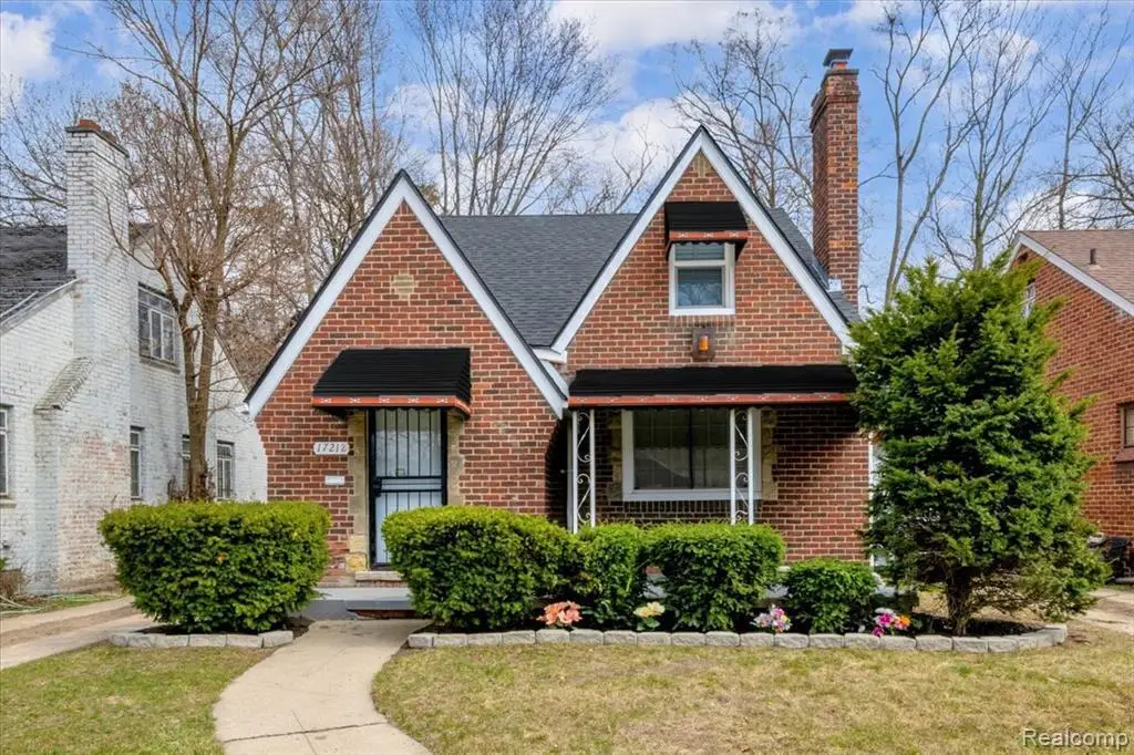 17212 Sunderland Road, Detroit, MI 48219 - #1