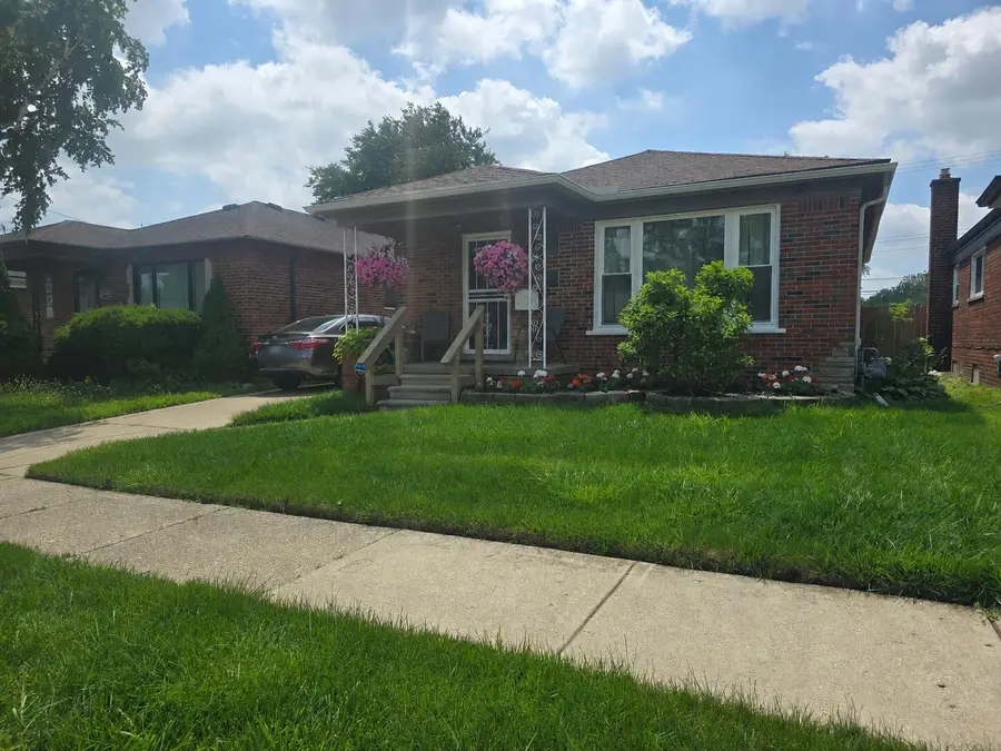 6828 Iowa Street, Hamtramck, MI 48212 - #2