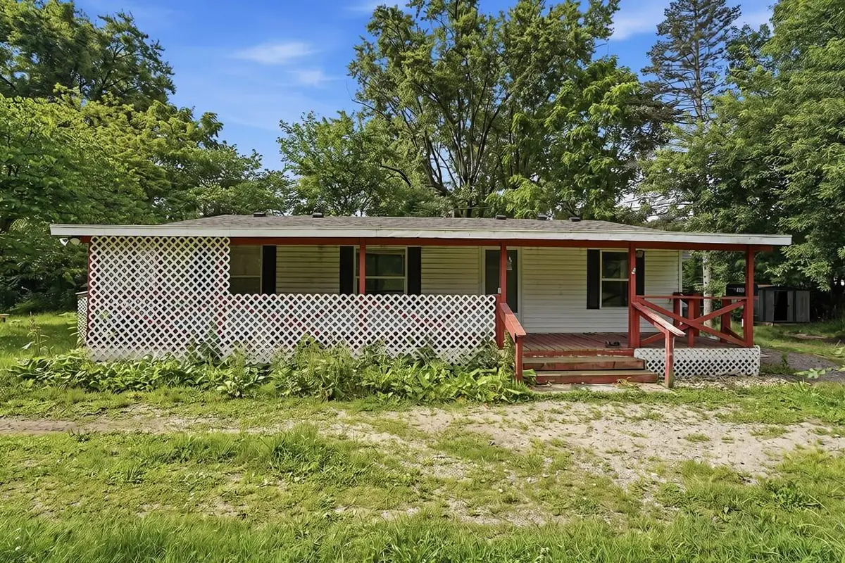 1260 S 13th Street, Niles, MI 49120 - #1
