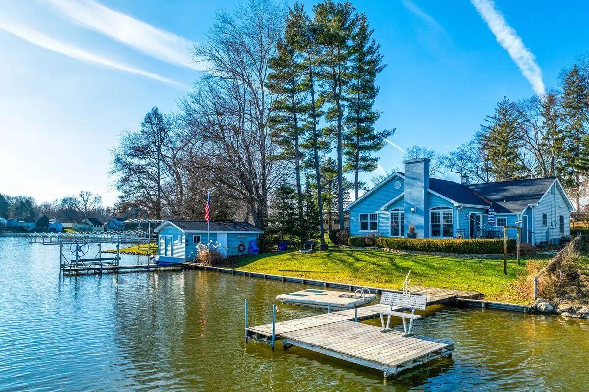 51479 Summit Street, Paw Paw, MI 49079 - #1