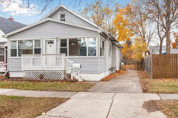 7335 Wiegand Boulevard, CenterLine, MI 48015