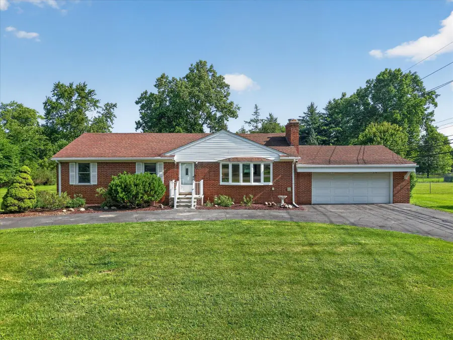 31350 Wentworth Street, Livonia, MI 48154 - #2