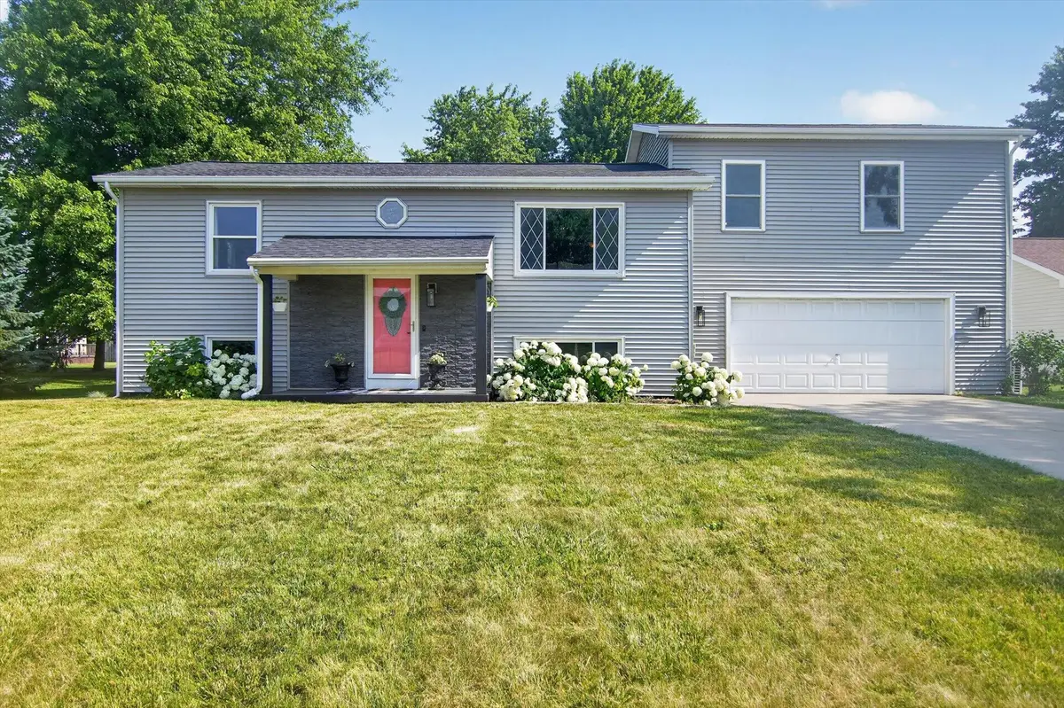 438 South Street, Blissfield, MI 49228 - #1