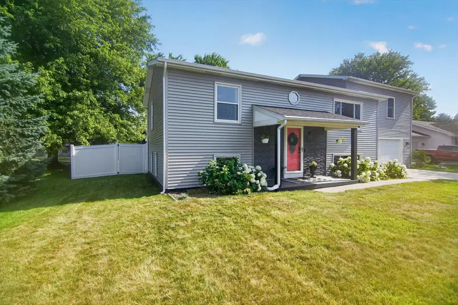 438 South Street, Blissfield, MI 49228 - #2