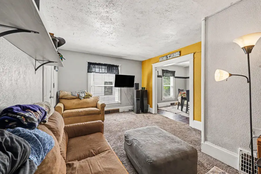 134 Hollis Street, Jackson, MI 49203 - #3